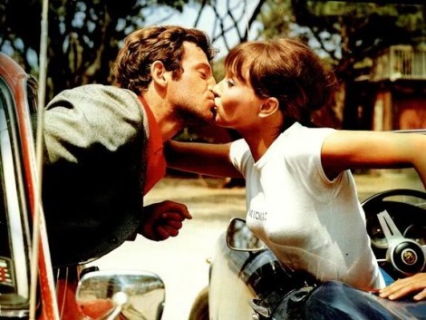 The Girls On The Beach fotoğrafı