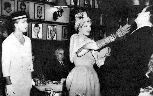 Please Don't Eat The Daisies fotoğrafı