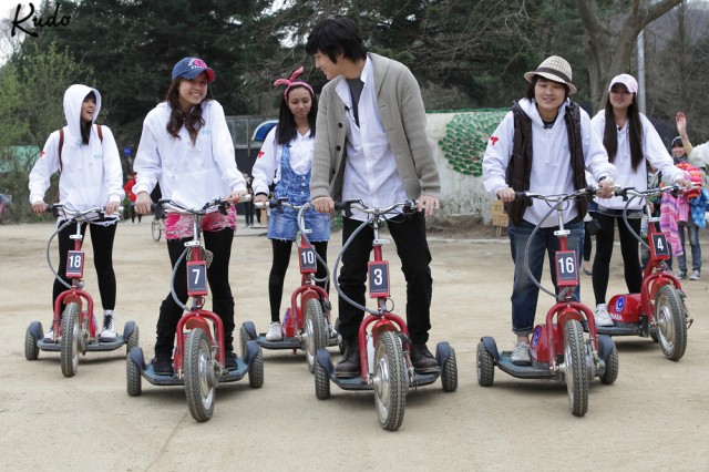 Kim Bum Ile Dünya Tarihi Fotoğrafı