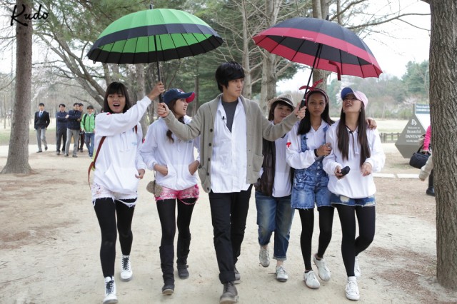 Kim Bum Ile Dünya Tarihi Fotoğrafı