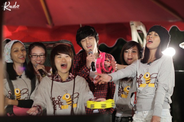 Kim Bum Ile Dünya Tarihi Fotoğrafı