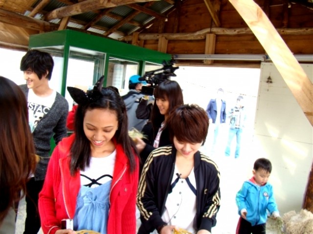 Kim Bum Ile Dünya Tarihi Fotoğrafı