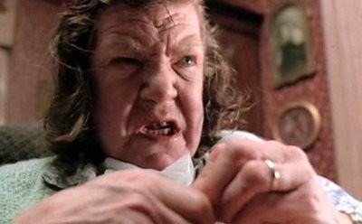 Annemi Trenden Nasıl Atarım fotoğrafı