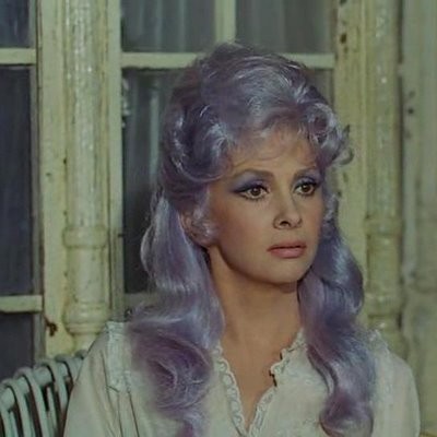 King, Queen, Knave fotoğrafı