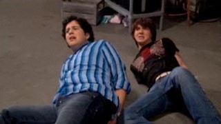 Drake Ve Josh Hollywood 'a  Gidiyor fotoğrafı