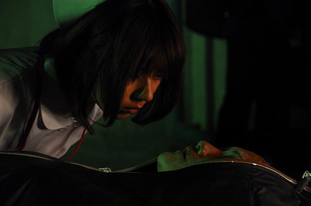 Shinrei Byoutou Sasayaku Shitai Fotoğrafı