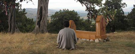 Bir Ses Böler Geceyi Fotoğrafı