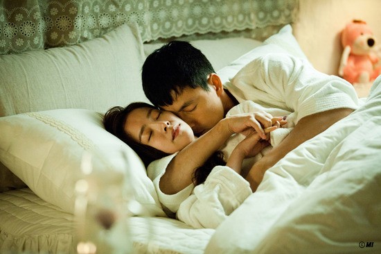 Padam Padam... The Sound of His and Her Heartbeats Fotoğrafı