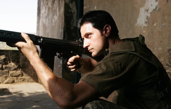 Strike Back Fotoğrafı