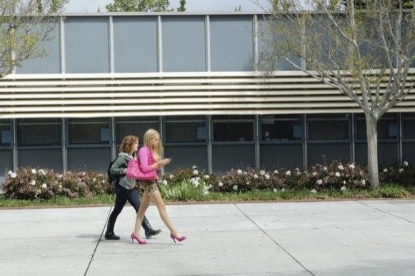 Suburgatory Fotoğrafı