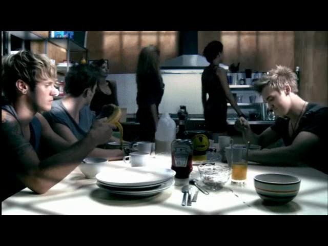 McFly Nowhere Left To Run Fotoğrafı