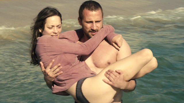 Pas ve Kemik Fotoğrafı