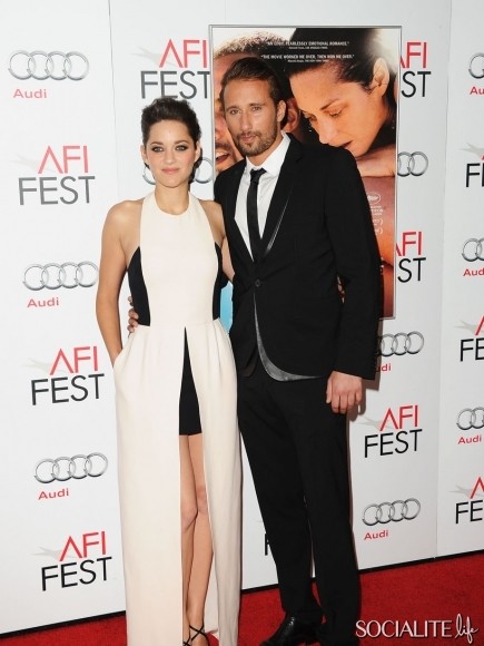 Pas ve Kemik Fotoğrafı