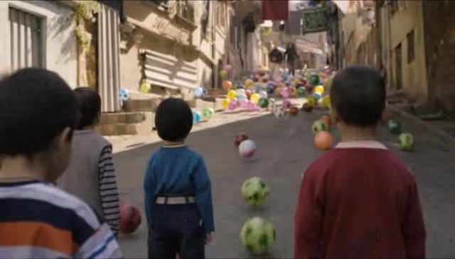 Sen Kimsin? Fotoğrafı