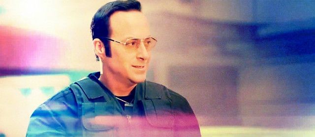 Sen Kimsin? Fotoğrafı