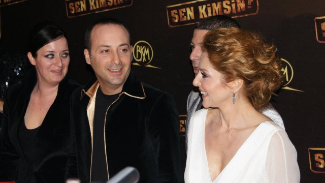 Sen Kimsin? Fotoğrafı