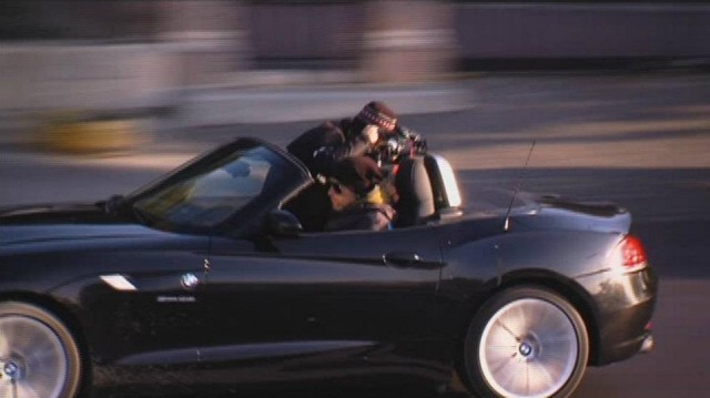 Sen Kimsin? Fotoğrafı