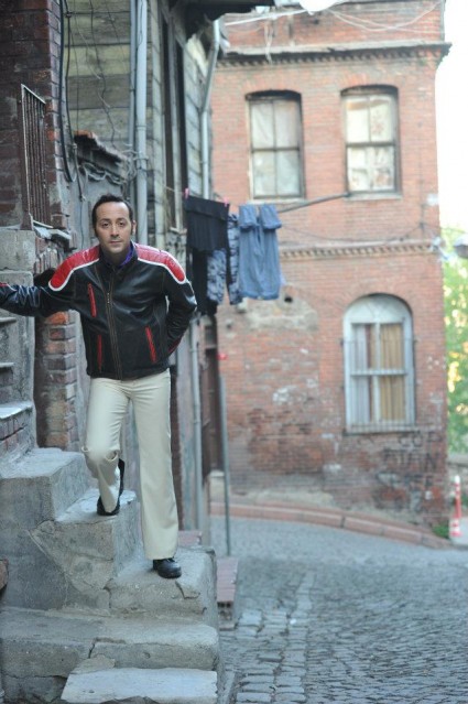 Sen Kimsin? Fotoğrafı