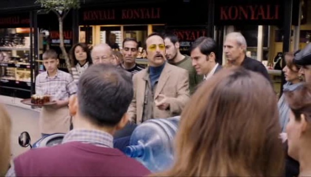 Sen Kimsin? Fotoğrafı