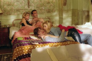 Yeni Evli fotoğrafı