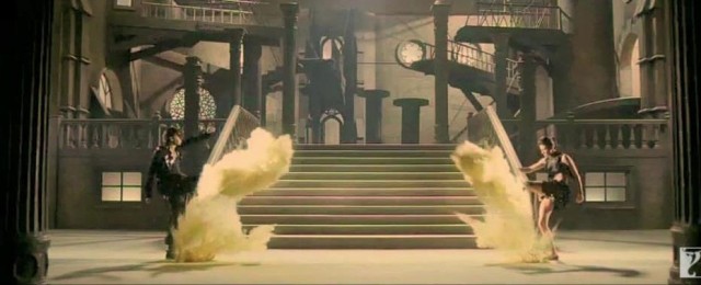 Ladies vs Ricky Bahl Fotoğrafı