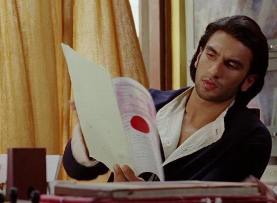 Ladies vs Ricky Bahl Fotoğrafı