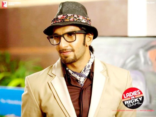 Ladies vs Ricky Bahl fotoğrafı