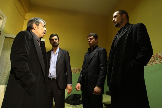 Uçurum Sezon 1 Fotoğrafı