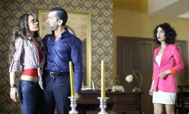 Uçurum Sezon 1 Fotoğrafı