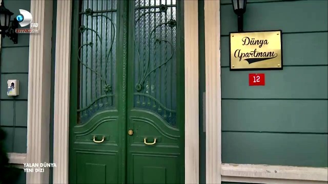 Yalan Dünya Fotoğrafı