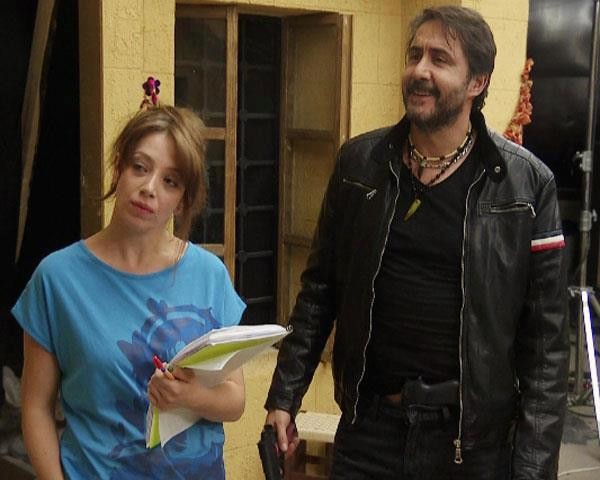 Yalan Dünya Fotoğrafı