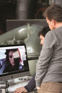 Yalan Dünya Fotoğrafı