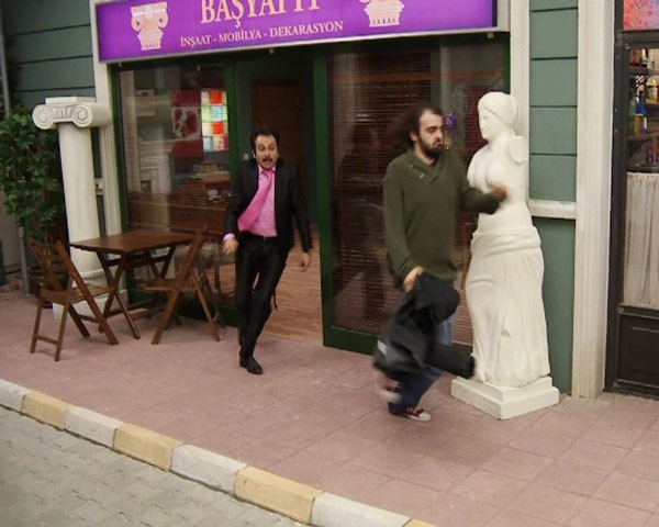 Yalan Dünya Fotoğrafı