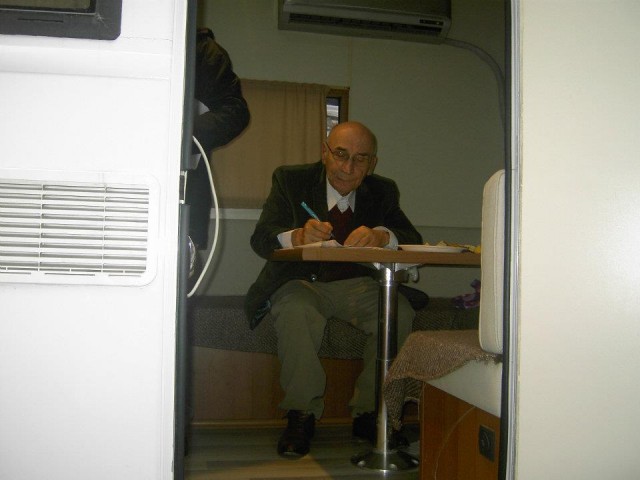 Mutlu Aile Defteri Fotoğrafı