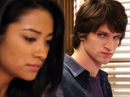 Sevimli Küçük Yalancılar Fotoğrafı