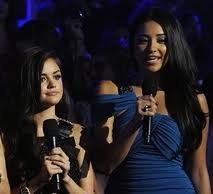 Sevimli Küçük Yalancılar Fotoğrafı