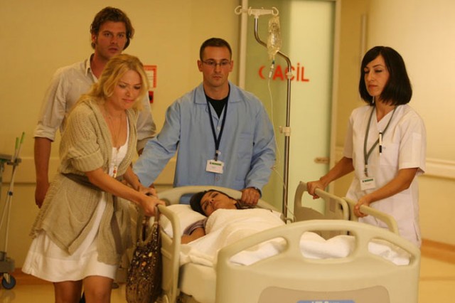 Aşk-ı Memnu Fotoğrafı