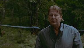 Bir Adım Geri fotoğrafı