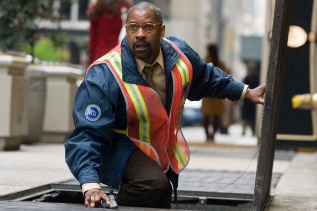 Metrodan Kaçış Fotoğrafı