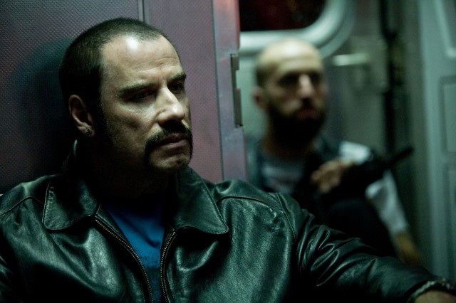 Metrodan Kaçış Fotoğrafı