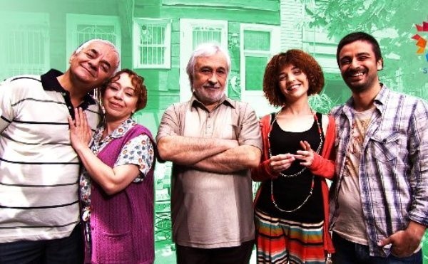 İbreti Ailem fotoğrafı