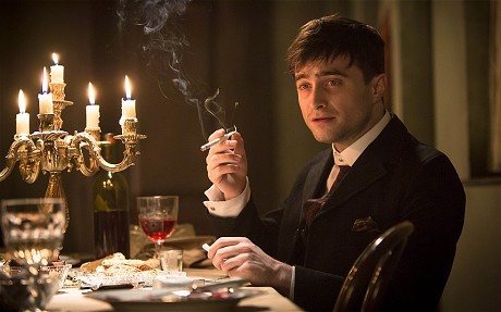 A Young Doctor's Notebook Sezon 1 Fotoğrafı