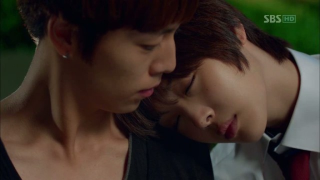 To The Beautiful You Fotoğrafı