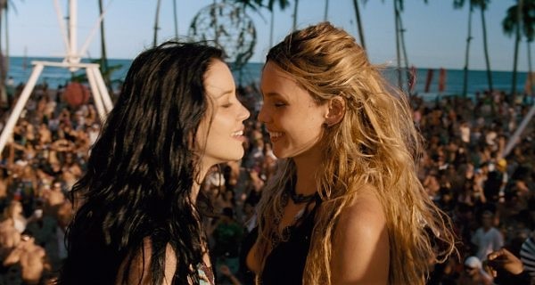 Yapay Cennet fotoğrafı