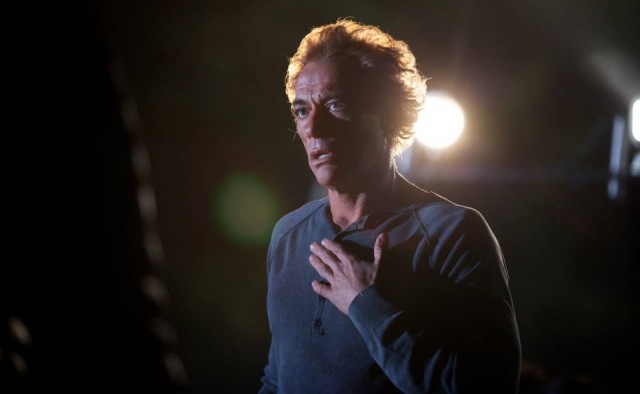 Enemies Closer Fotoğrafı