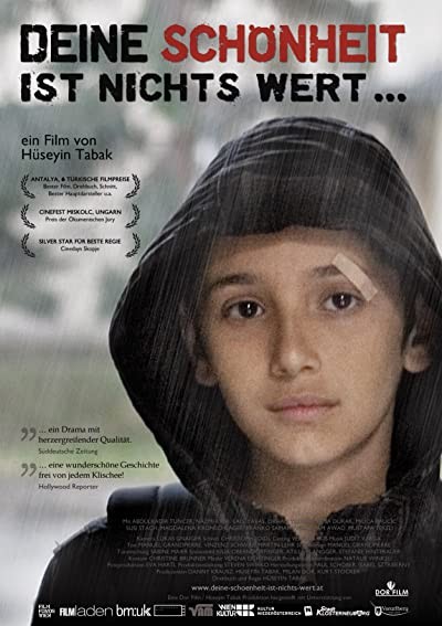 Güzelliğin On Par' Etmez (2012) afişi