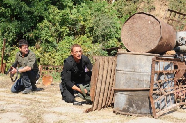 6 Bullets Fotoğrafı