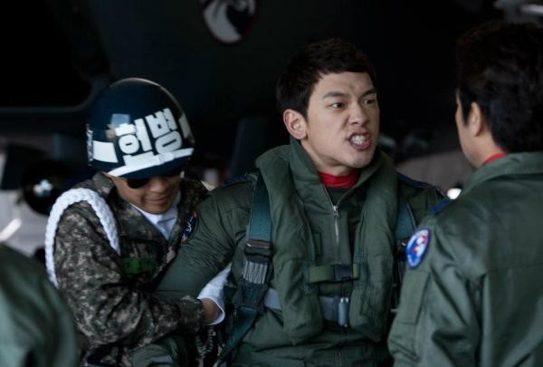 R2B: Return to Base Fotoğrafı