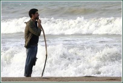 Issız Adam fotoğrafı