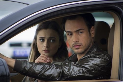 Bir Aşk Hikayesi Sezon 1 Fotoğrafı